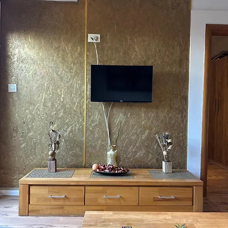 Apartment Bamboo Garden *