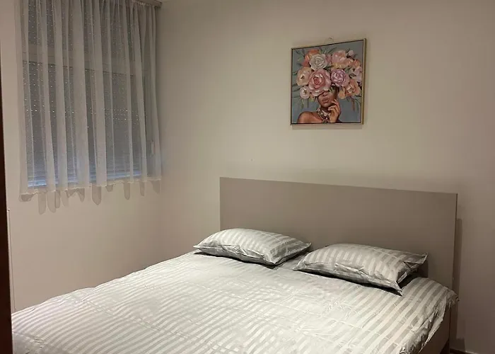 Bamboo Garden بانيا لوكا